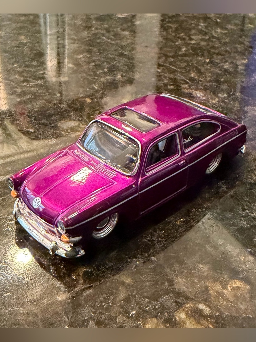 Maisto All Stars '67 VW Fastback Purple